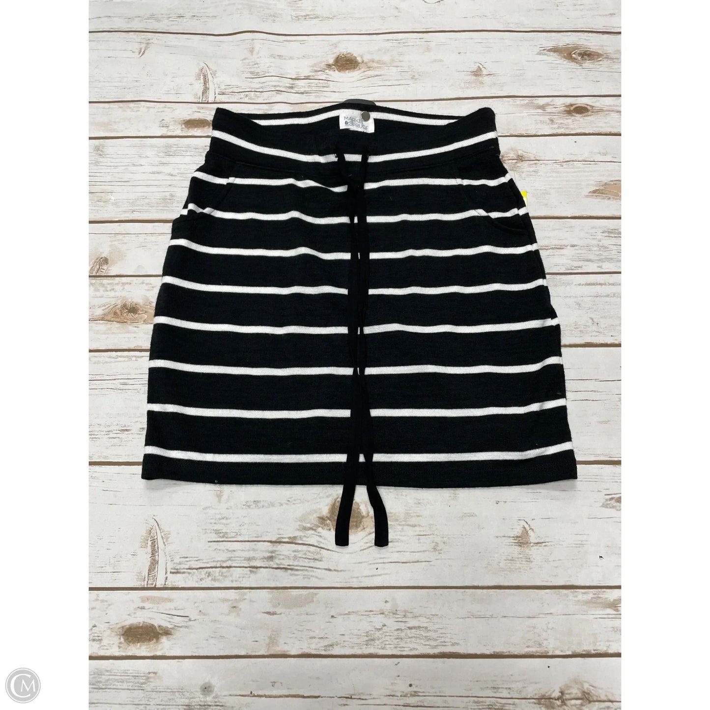 Skirt Mini & Short By Market & Spruce In Black & White, Size: S
