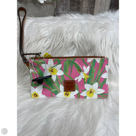 Wristlet Designer By Dooney And Bourke, Size: Medium