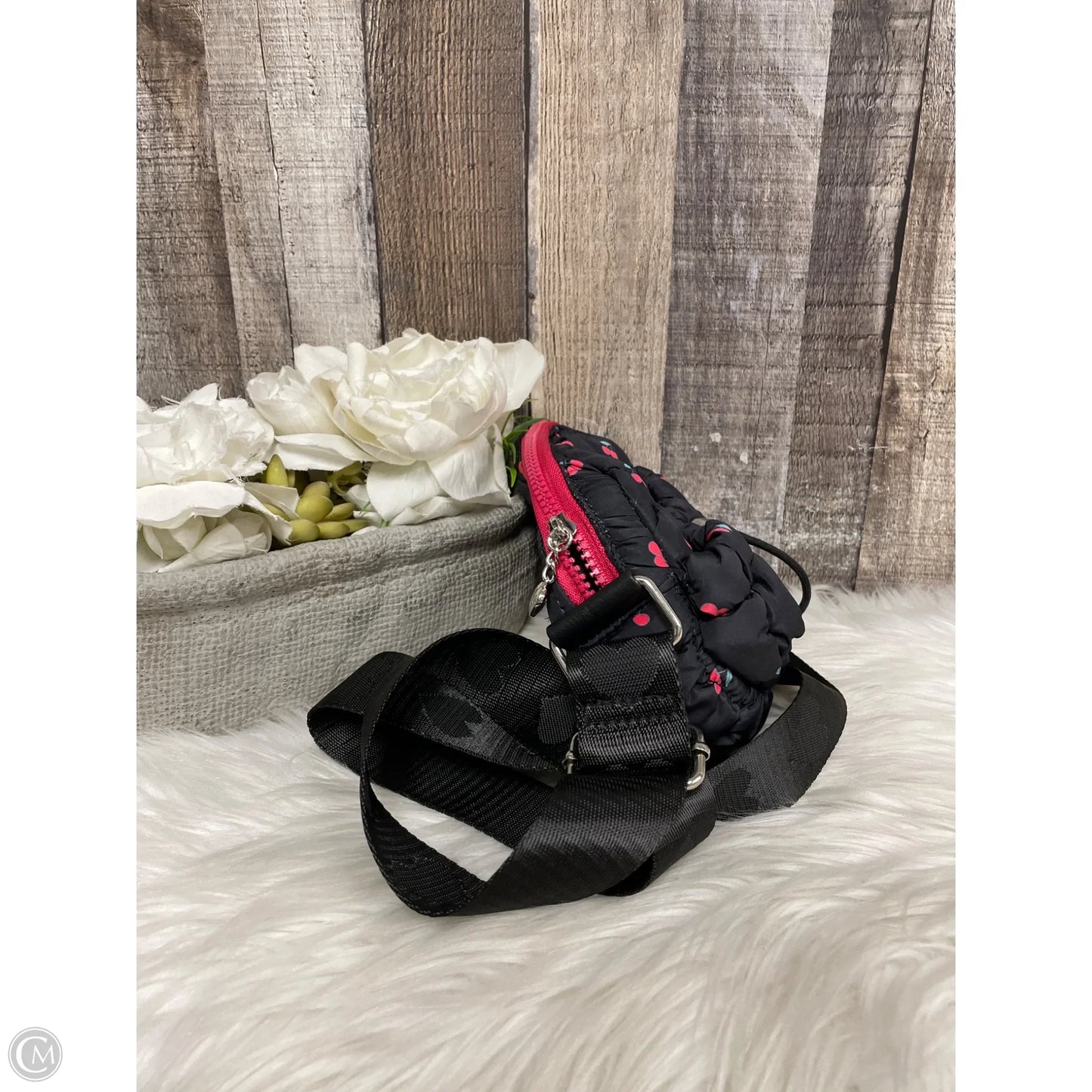 Crossbody By Cme, Size: Small