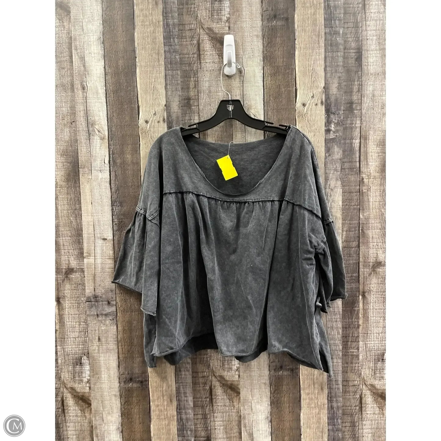 Top Short Sleeve By Shein In Black, Size: M