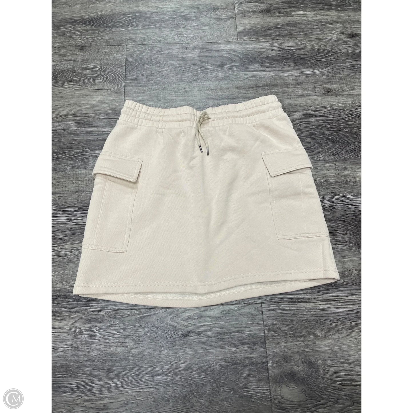 Skirt Mini & Short By Universal Thread In Beige, Size: M
