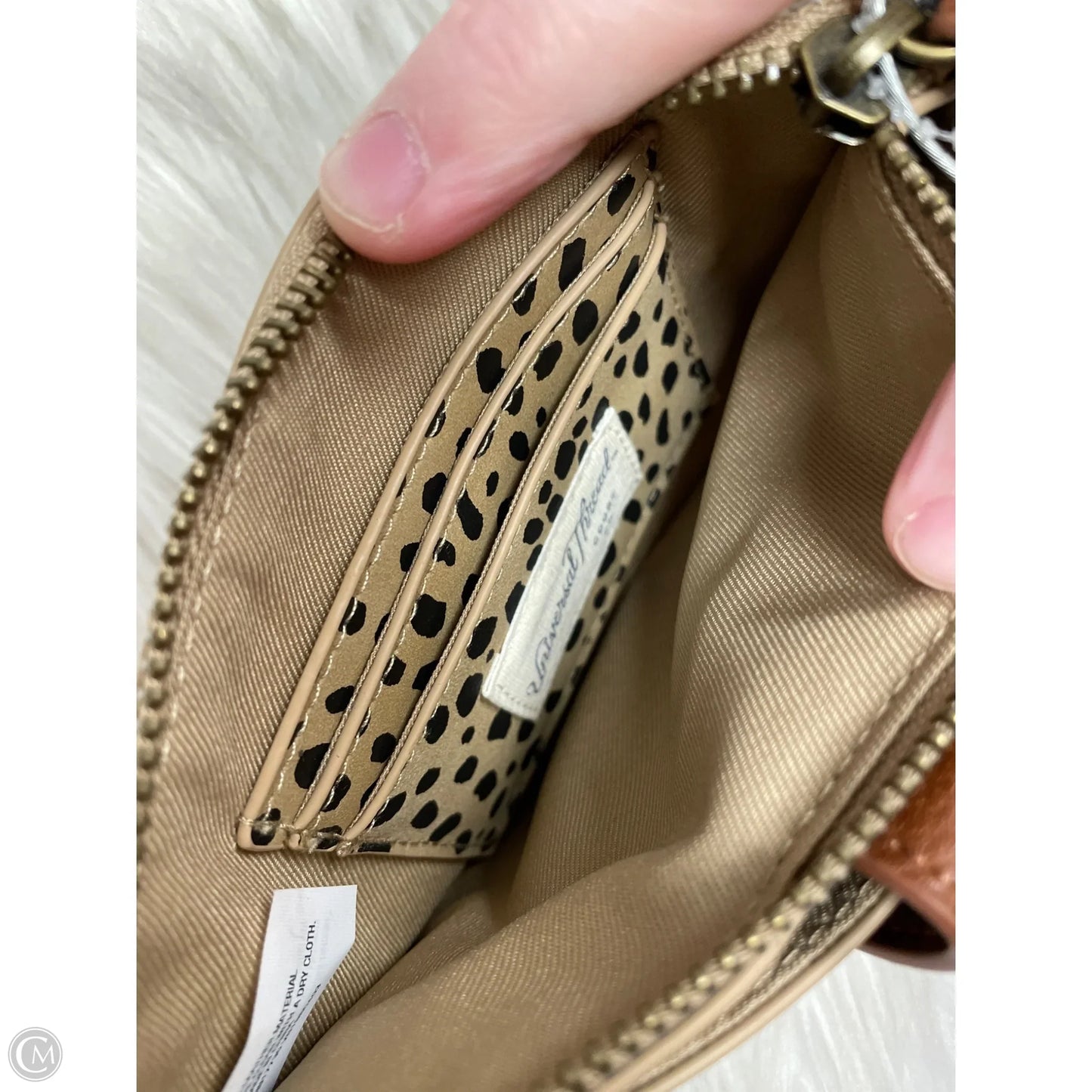 Wristlet By Universal Thread, Size: Small