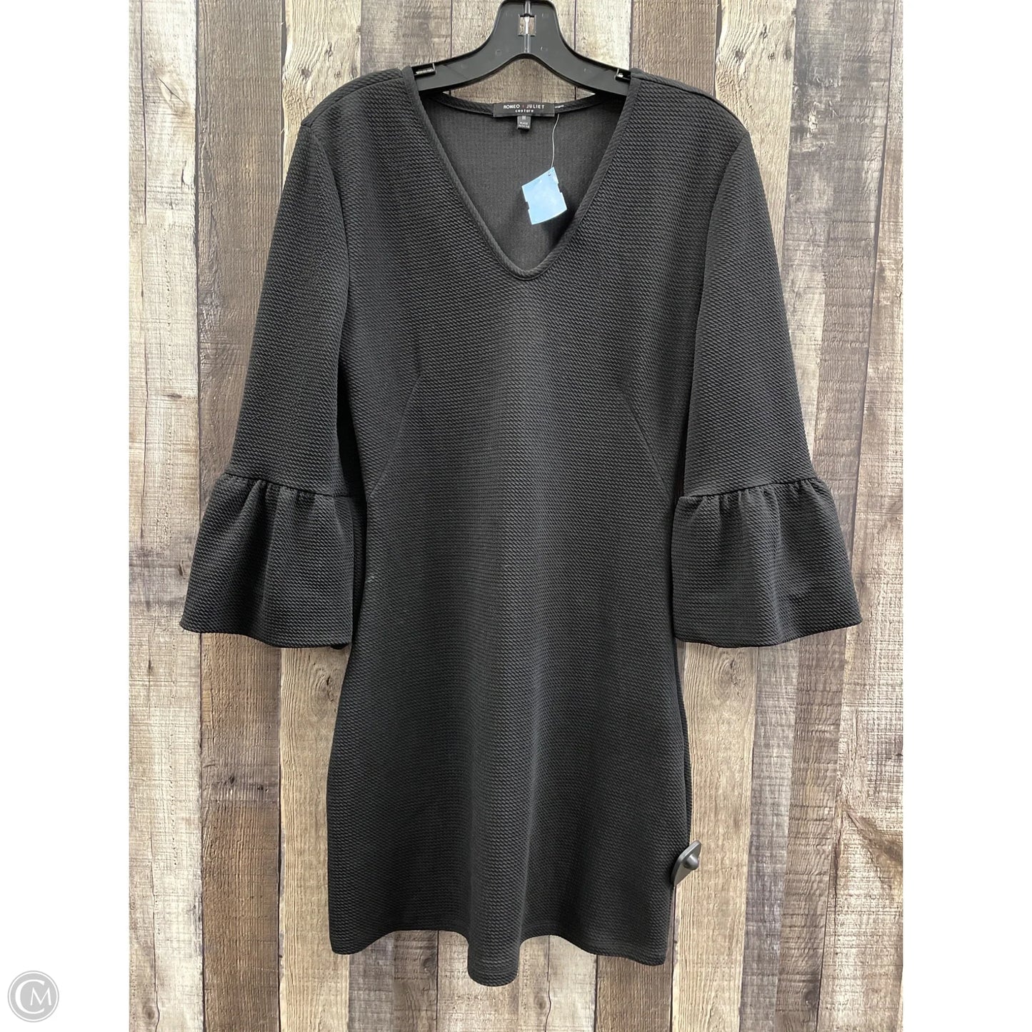 Dress Casual Short By Romeo And Juliet In Black, Size: M