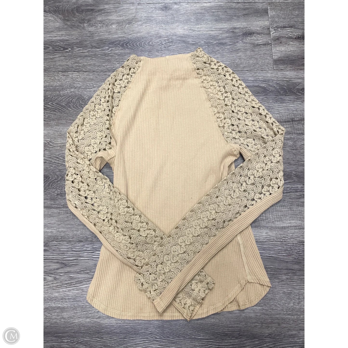 Top Long Sleeve By Cme In Tan, Size: M