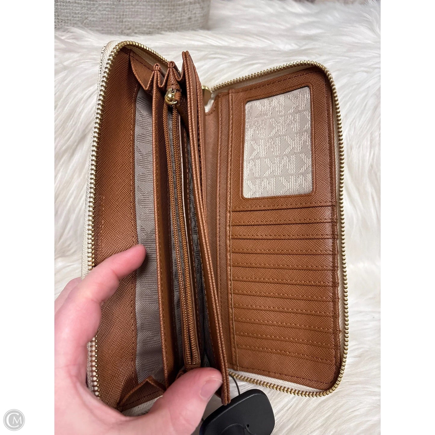 Wristlet Designer By Michael Kors, Size: Large