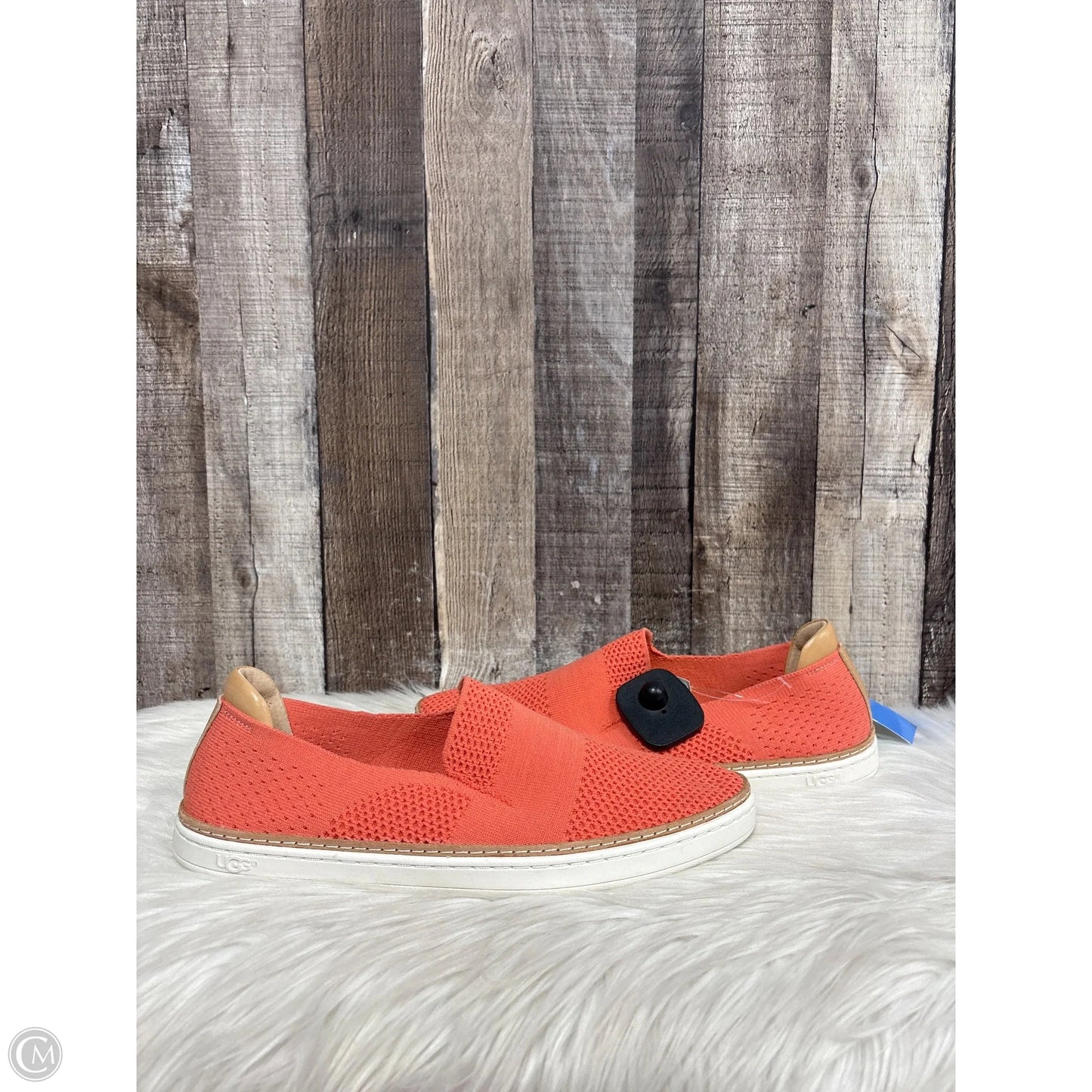 Shoes Designer By Ugg In Peach, Size: 9.5