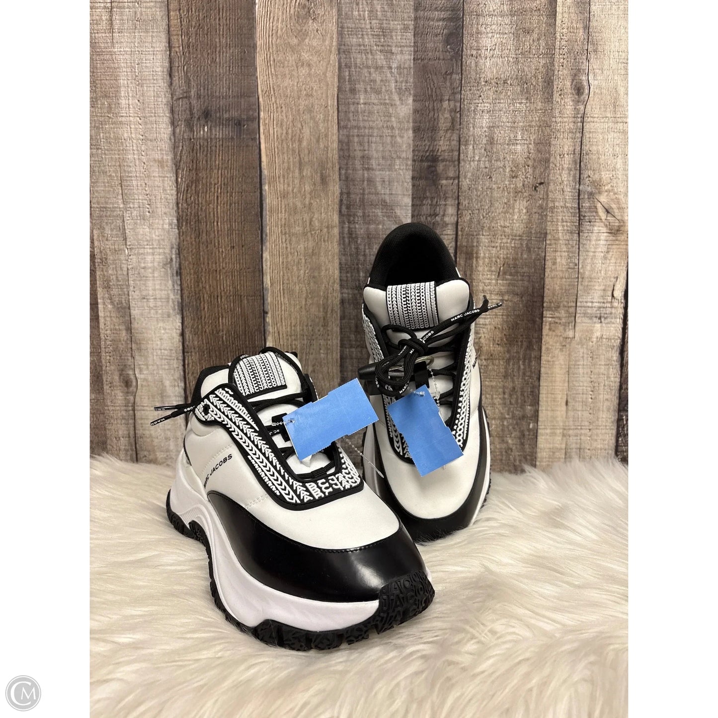 Shoes Luxury Designer By Marc Jacobs In White, Size: 8