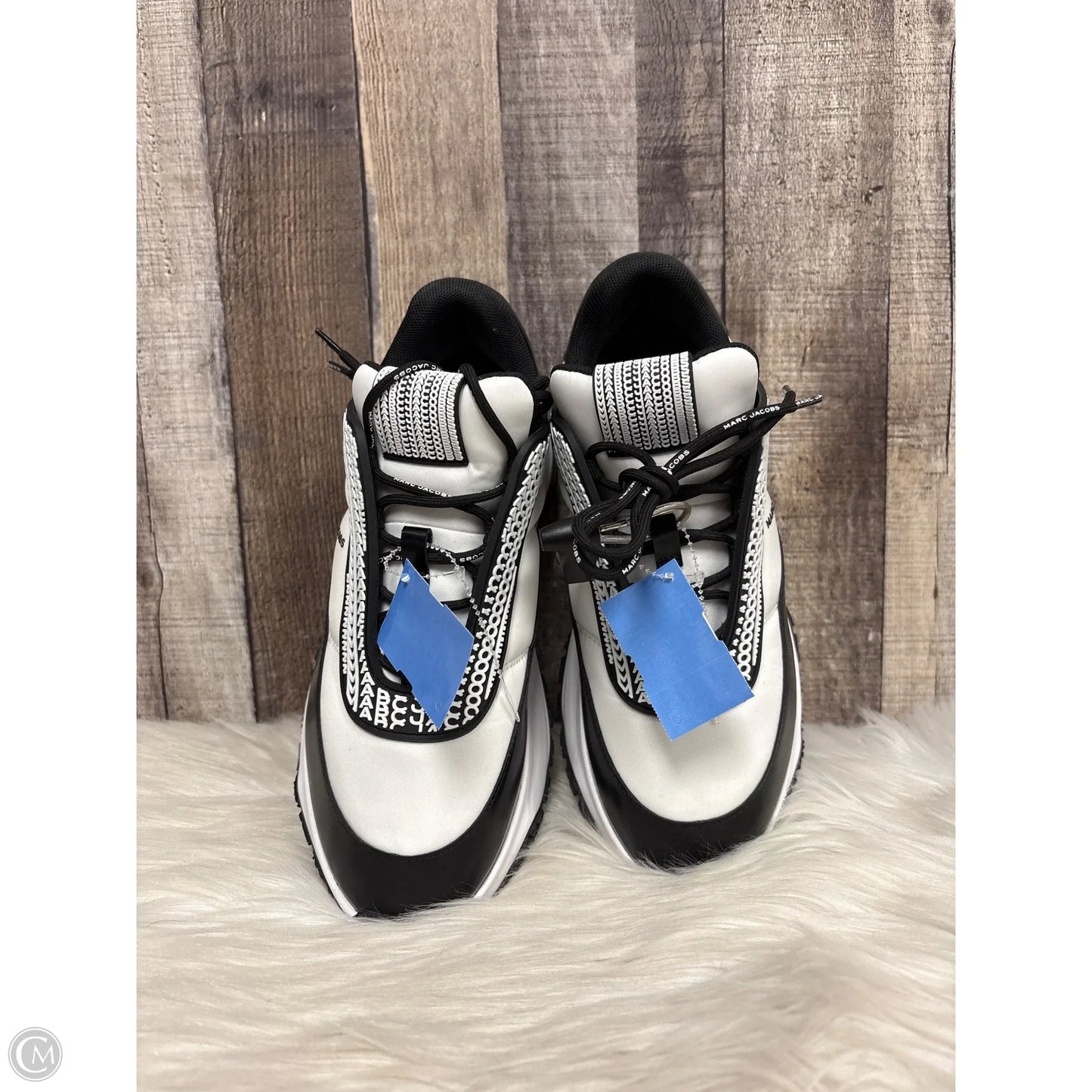 Shoes Luxury Designer By Marc Jacobs In White, Size: 8