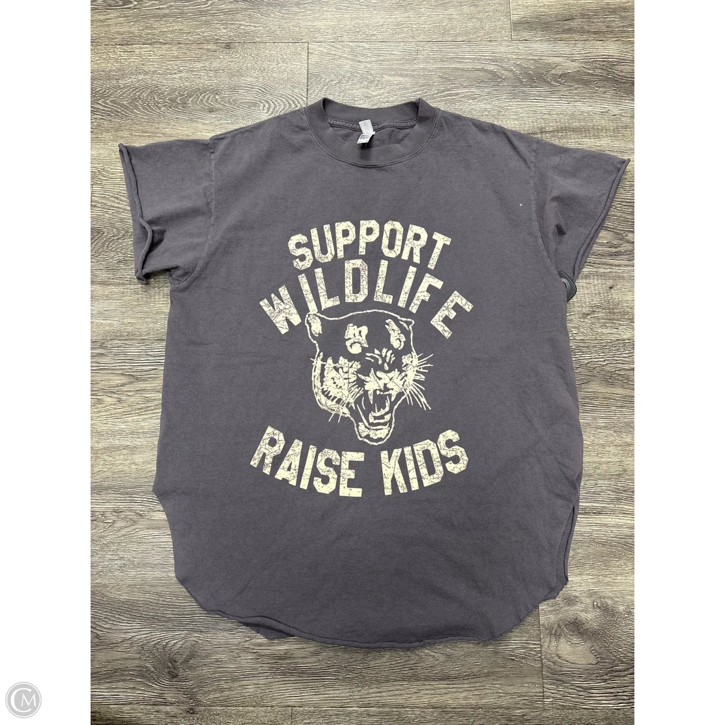 Top Short Sleeve By Cme In Grey, Size: M