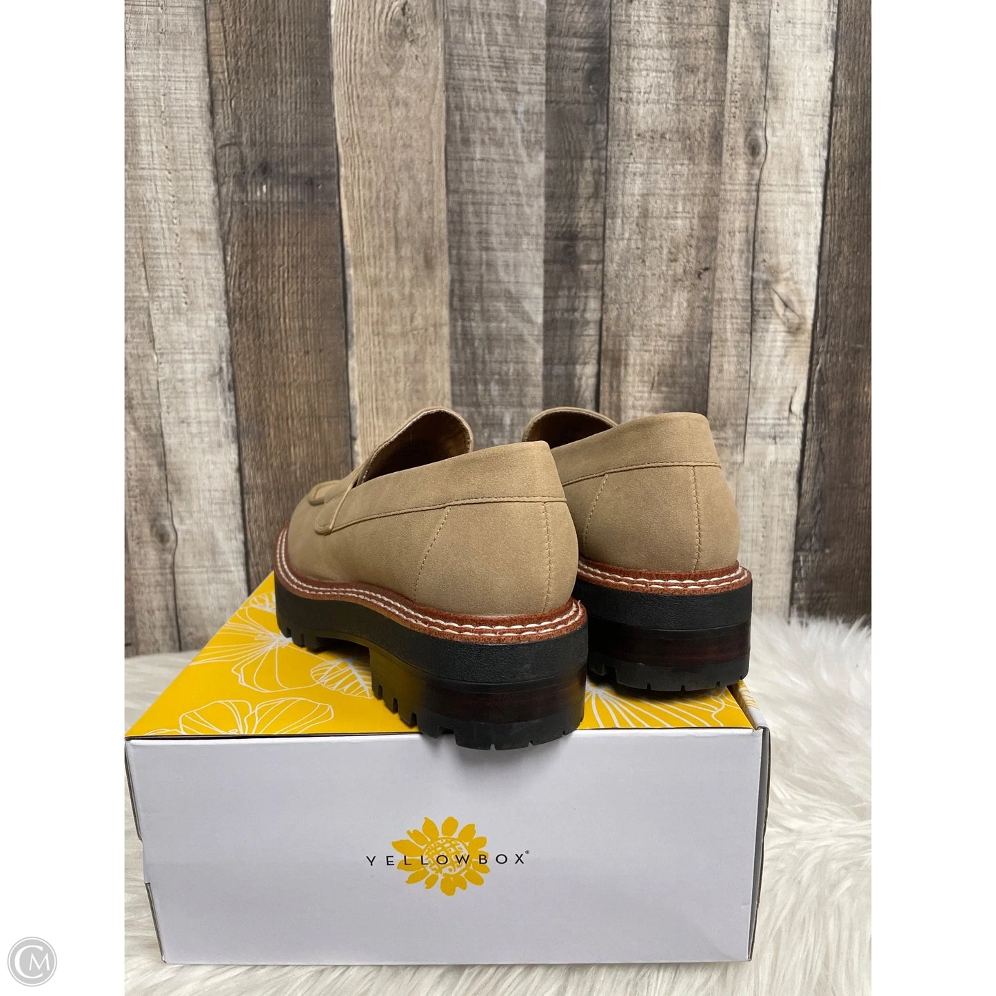 Shoes Flats By Yellow Box In Tan, Size: 6