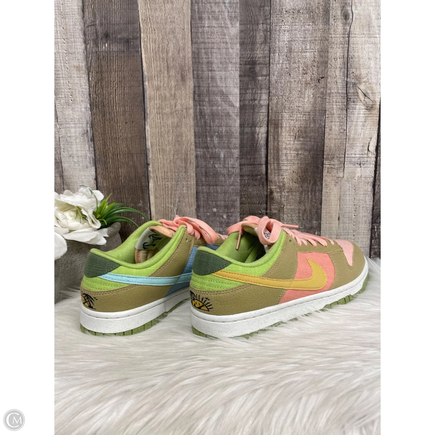 Shoes Athletic By Nike In Green & Pink, Size: 8