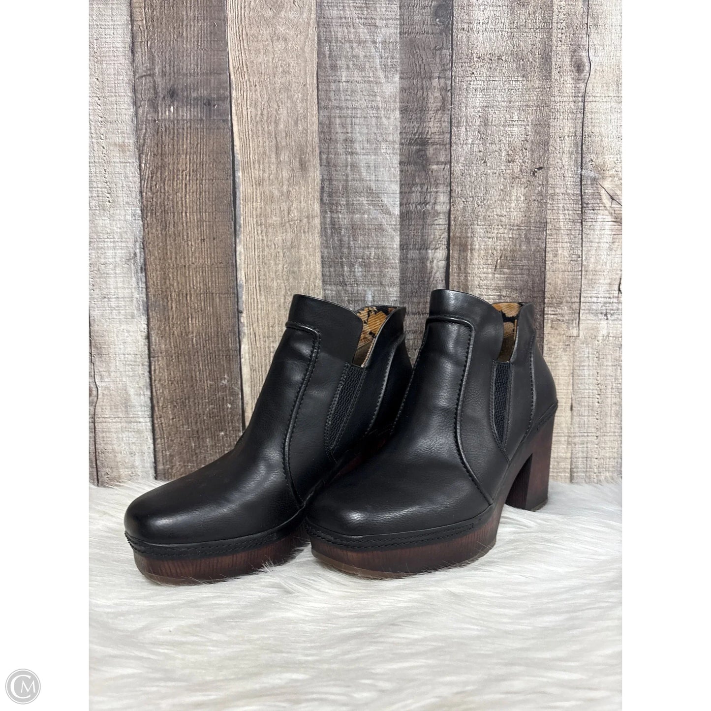 Boots Ankle Heels By Korks In Black, Size: 7.5