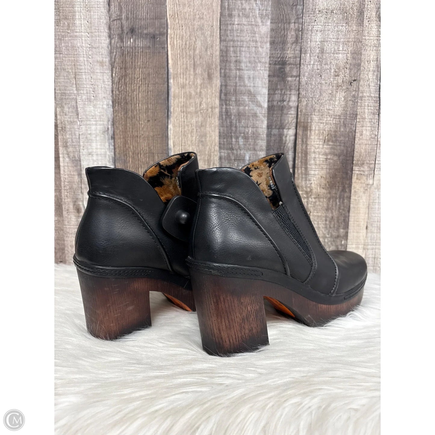 Boots Ankle Heels By Korks In Black, Size: 7.5