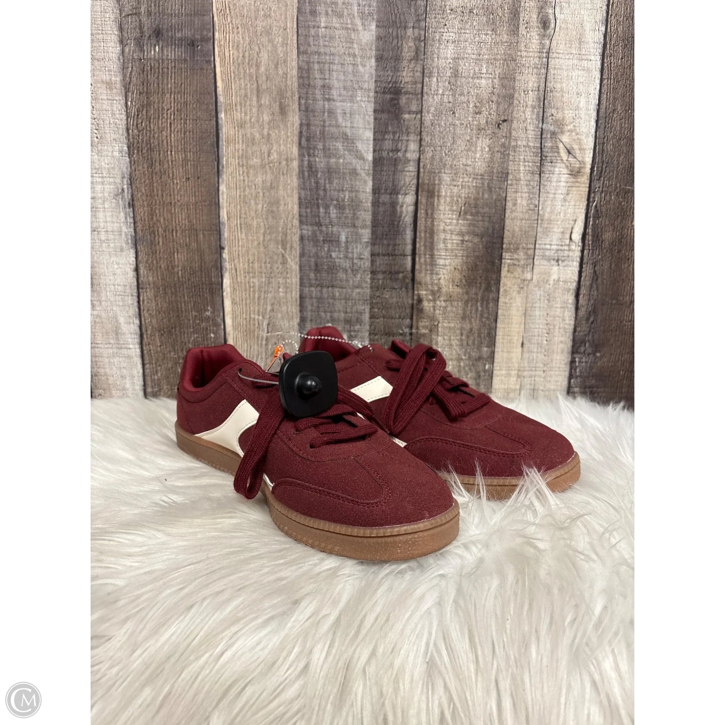 Shoes Sneakers By No Boundaries In Red, Size: 9.5