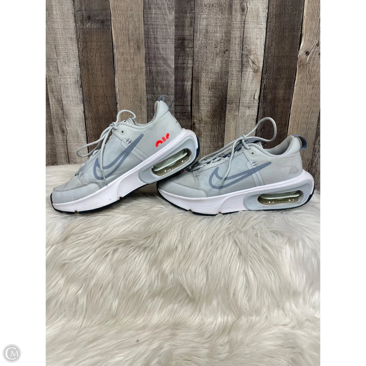Shoes Athletic By Nike In Grey, Size: 8.5