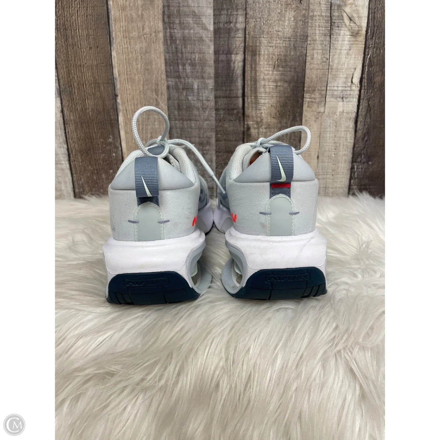 Shoes Athletic By Nike In Grey, Size: 8.5