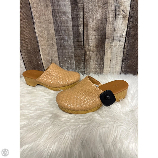 Shoes Heels Wedge By Universal Thread In Brown, Size: 7.5