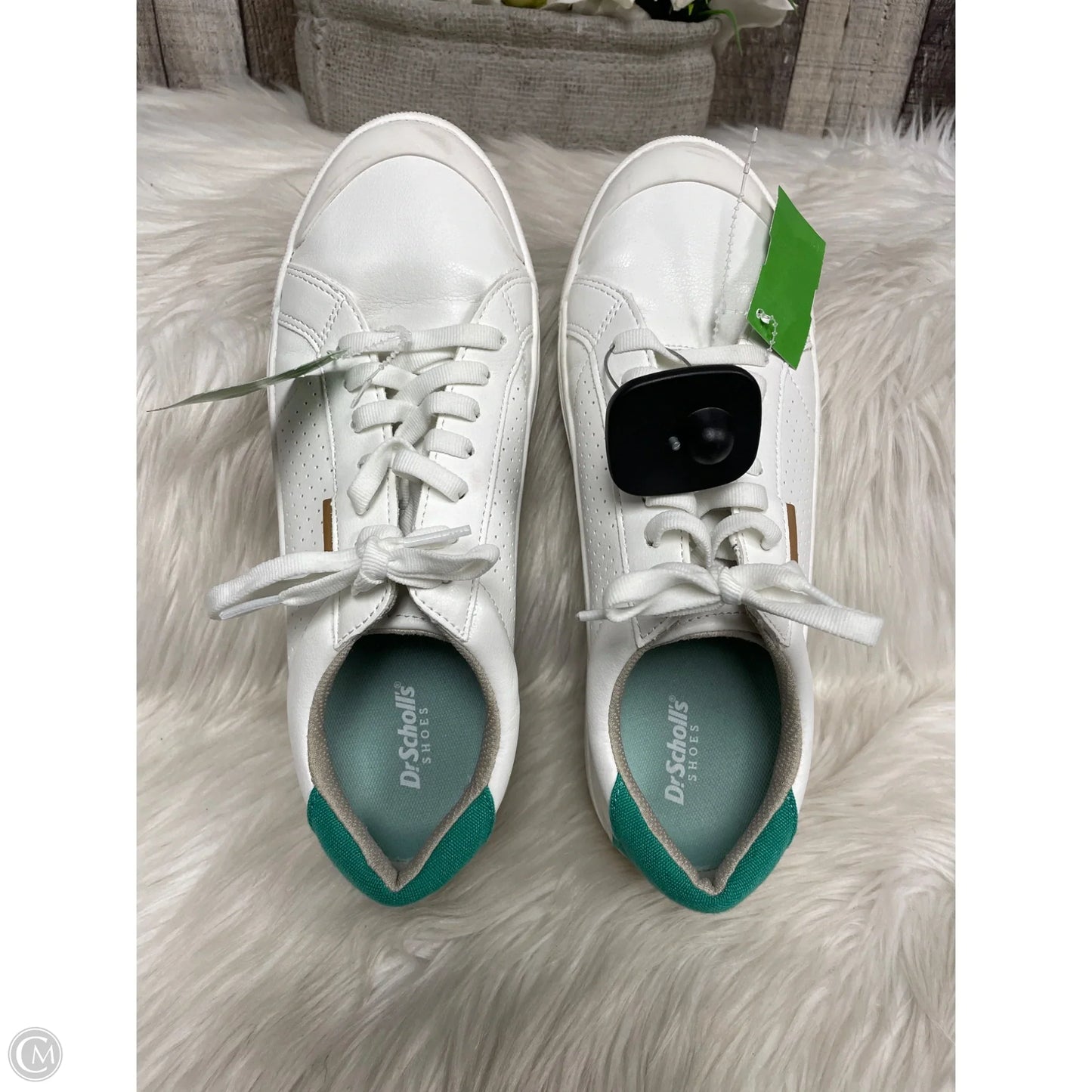 Shoes Sneakers By Dr Scholls In White, Size: 9.5