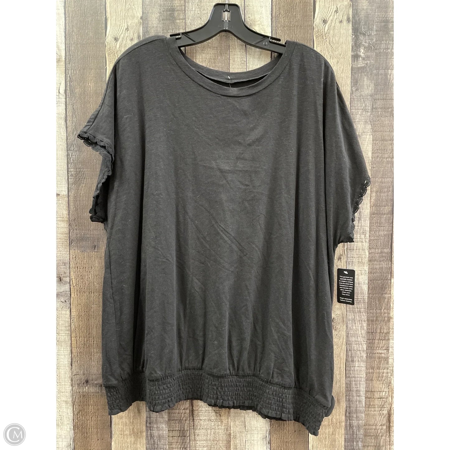 Top Short Sleeve By Torrid In Black, Size: 2x