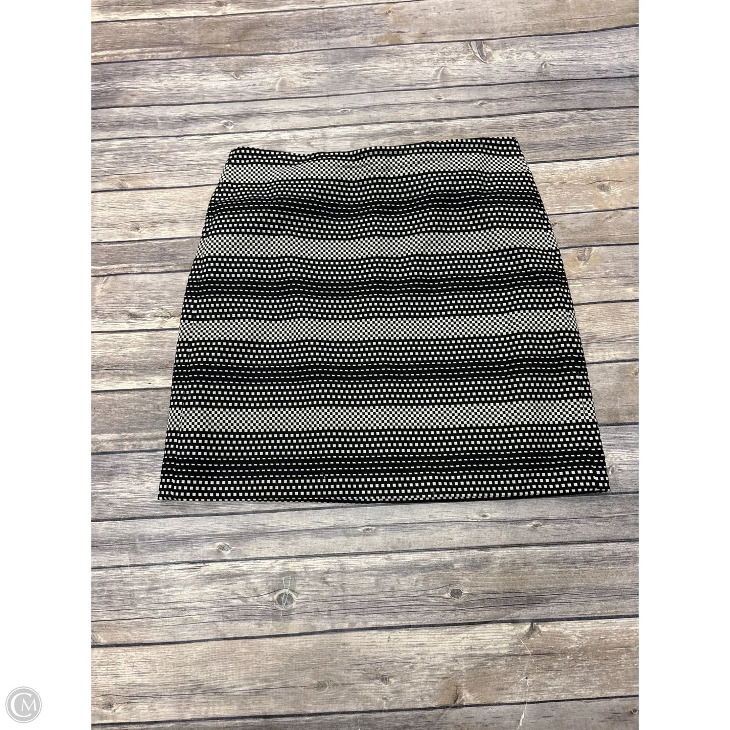 Skirt Mini & Short By Loft In Black & White, Size: 4