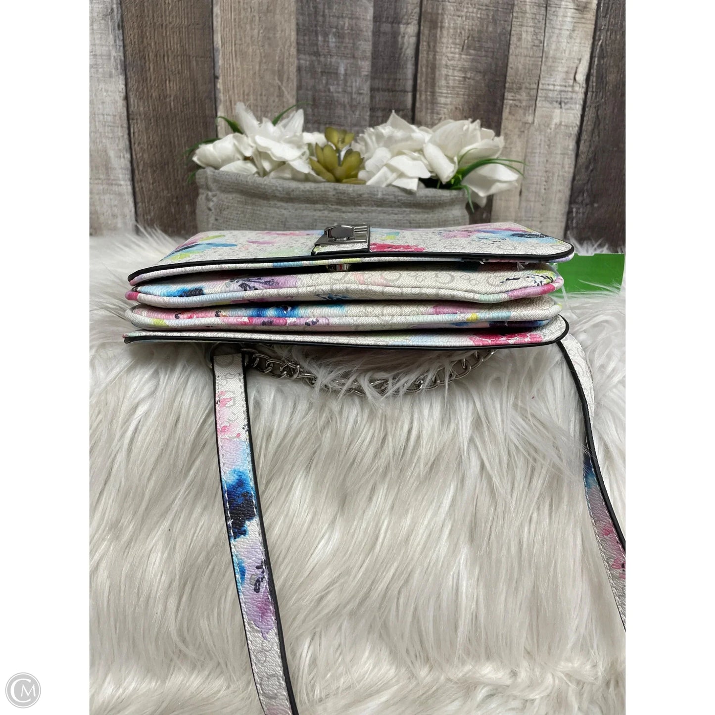 Crossbody By Guess, Size: Medium