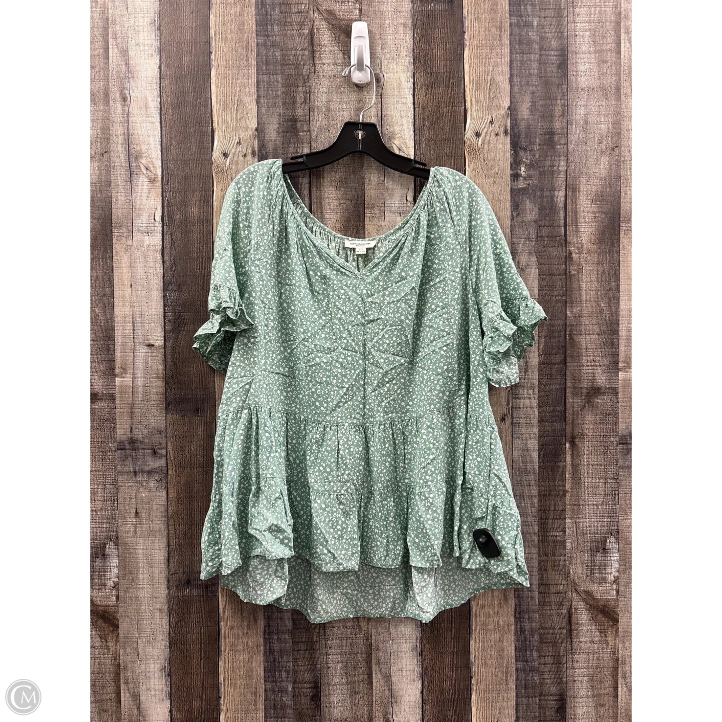 Top Short Sleeve By Beachlunchlounge In Green, Size: L