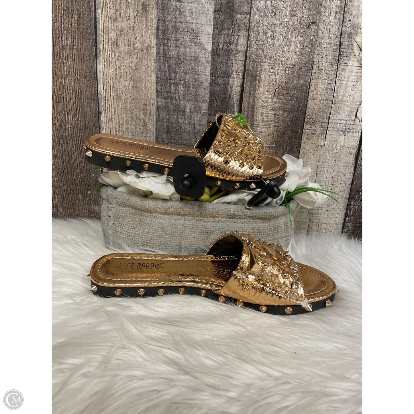 Sandals Flats By Cape Robbin In Gold, Size: 7