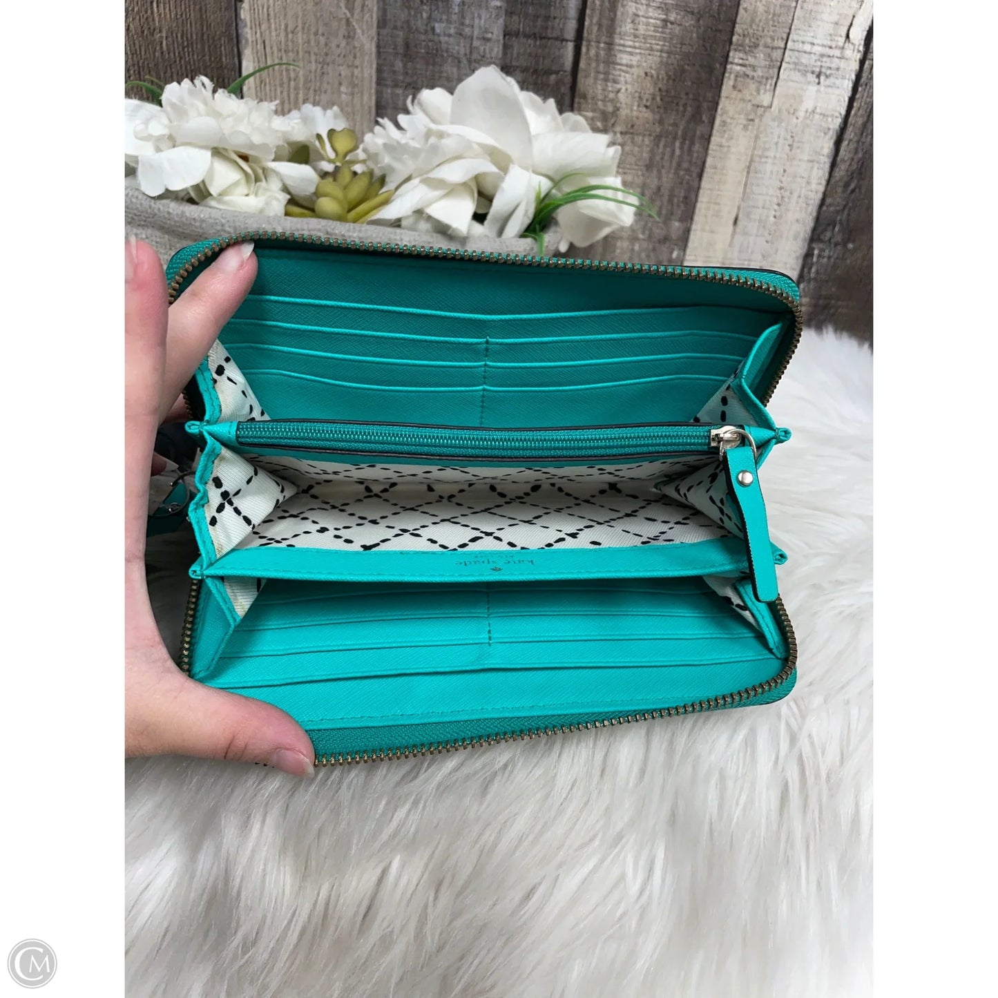 Wallet Designer By Kate Spade, Size: Medium