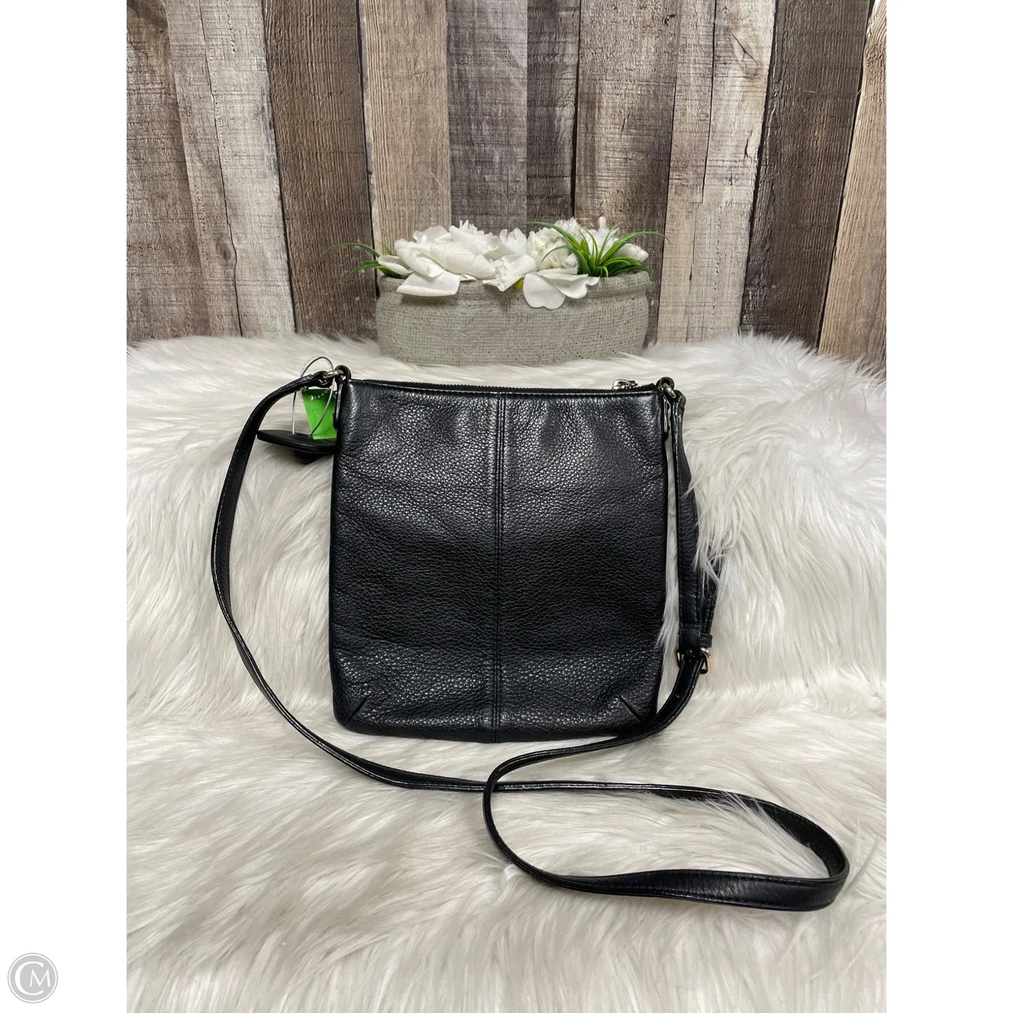 Crossbody Designer By Kate Spade, Size: Medium