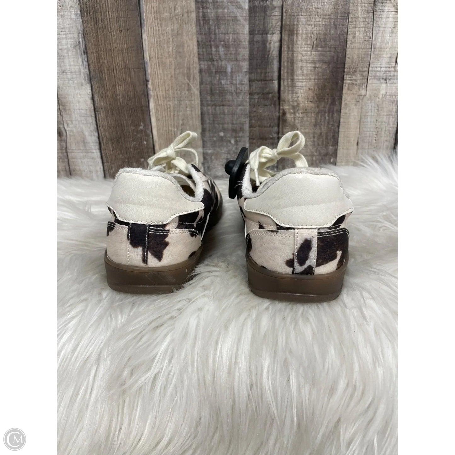 Shoes Sneakers By Madden Girl In Animal Print, Size: 8