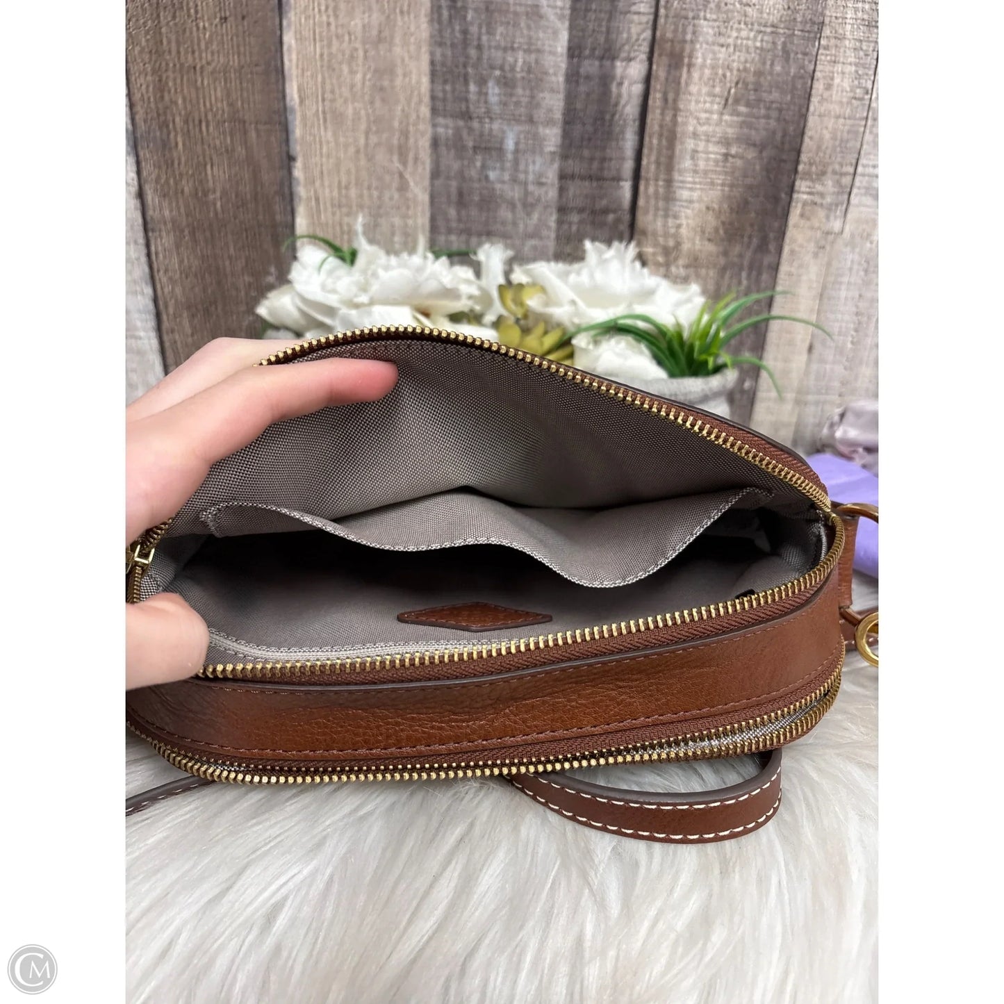 Crossbody Leather By Fossil, Size: Medium