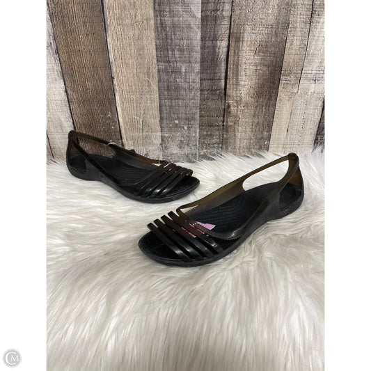 Sandals Flats By Crocs In Black, Size: 9
