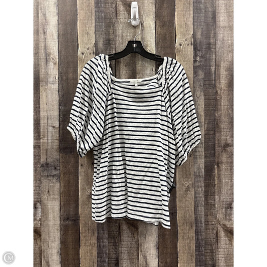 Top Short Sleeve By Maurices In Striped Pattern, Size: Xxl