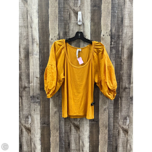 Top Short Sleeve By Grace + Karma In Gold, Size: Xl
