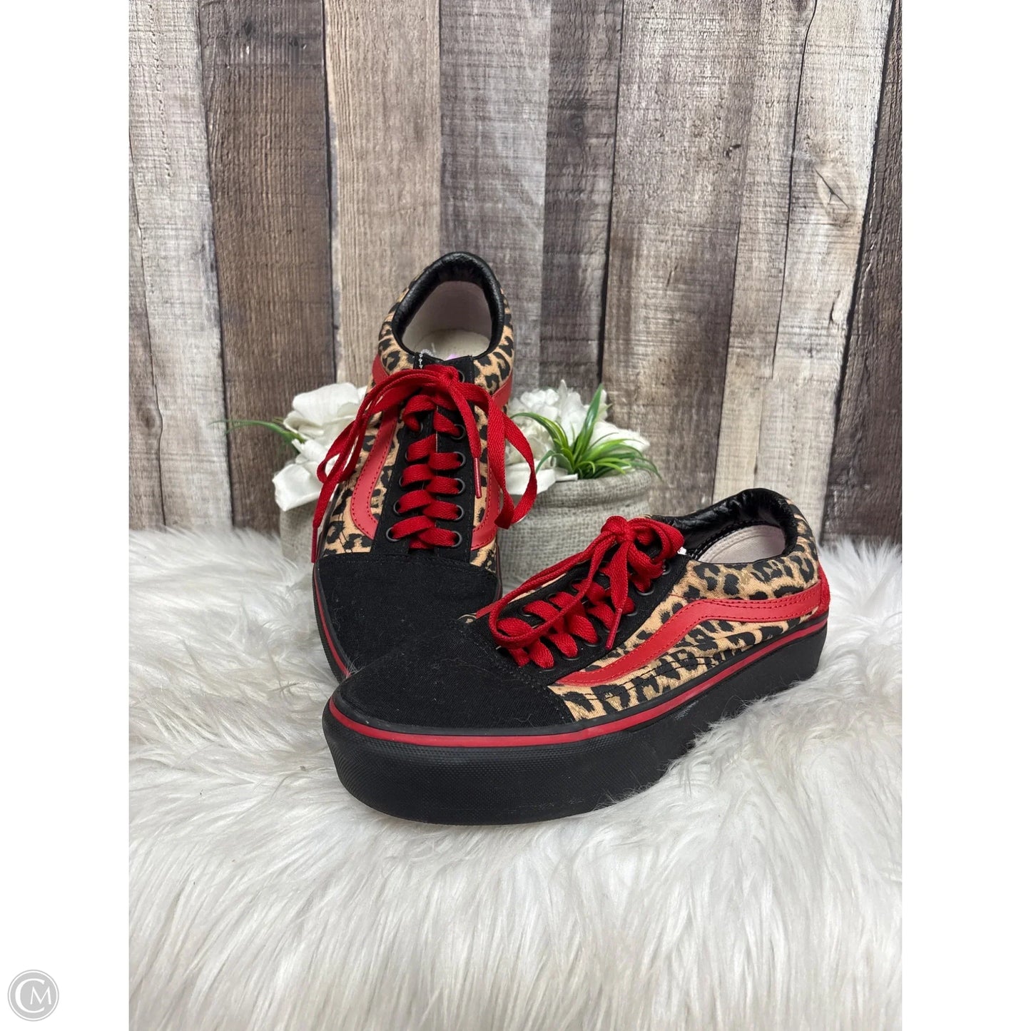 Shoes Sneakers By Vans In Animal Print, Size: 9