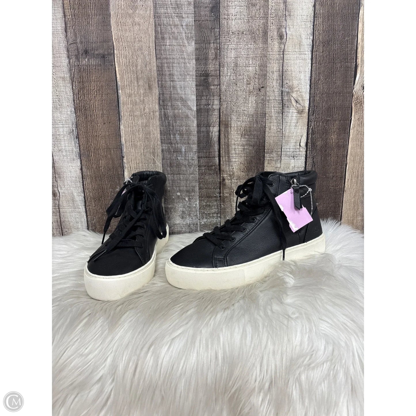 Shoes Designer By Ugg In Black, Size: 8.5