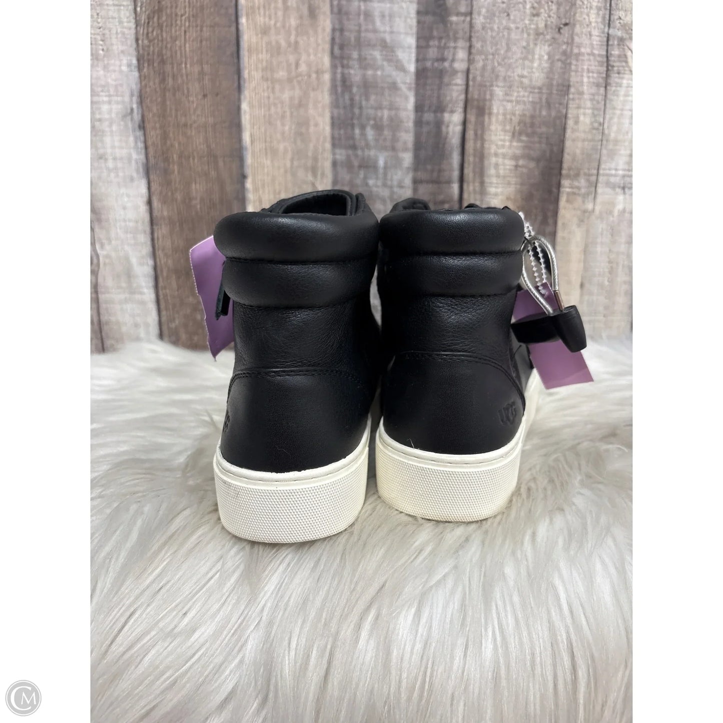 Shoes Designer By Ugg In Black, Size: 8.5