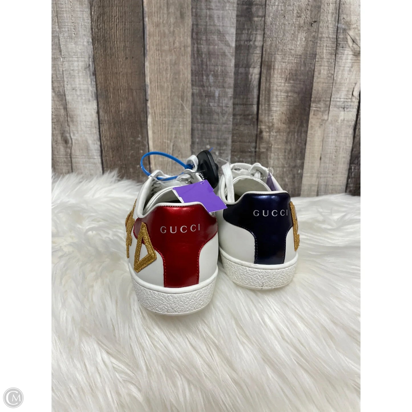 Shoes Luxury Designer By Gucci In White, Size: 9.5