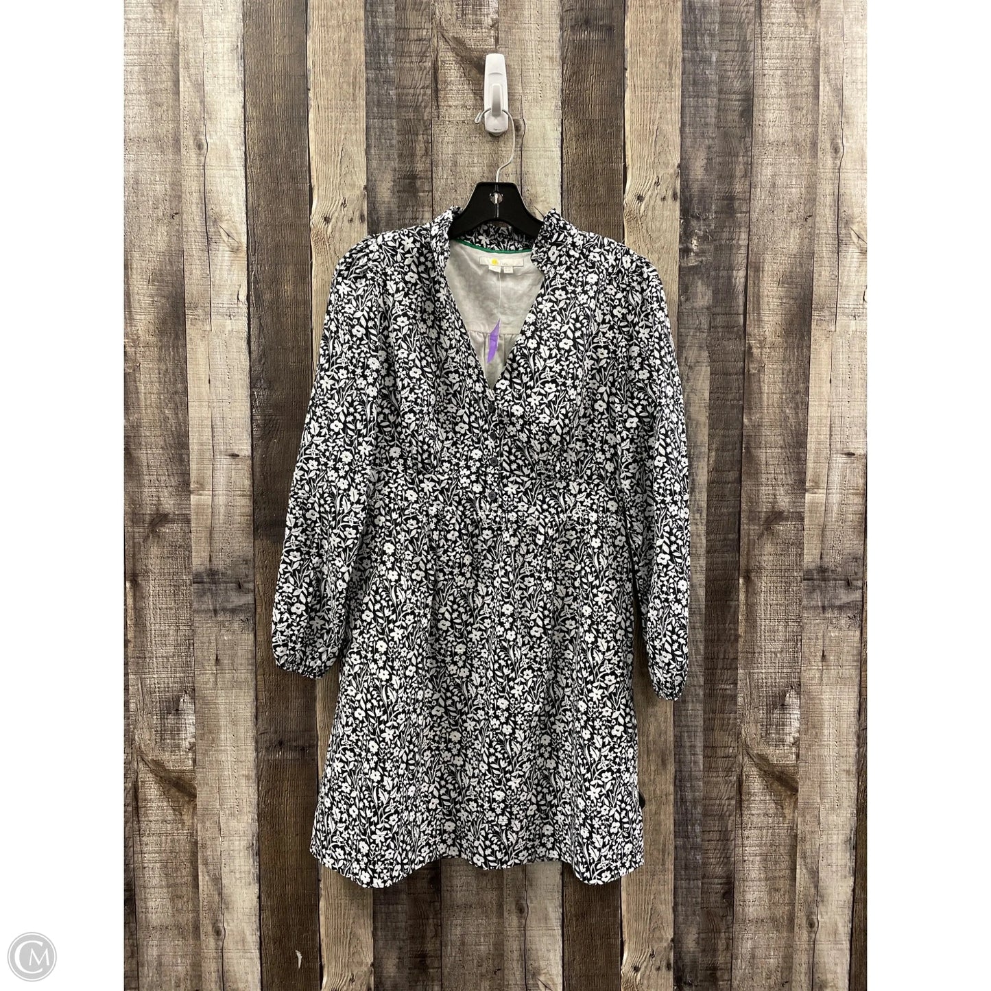 Dress Casual Short By Boden In Black & White, Size: 6