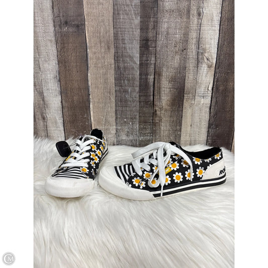 Shoes Sneakers By Rocket Dogs In Multi-colored, Size: 8