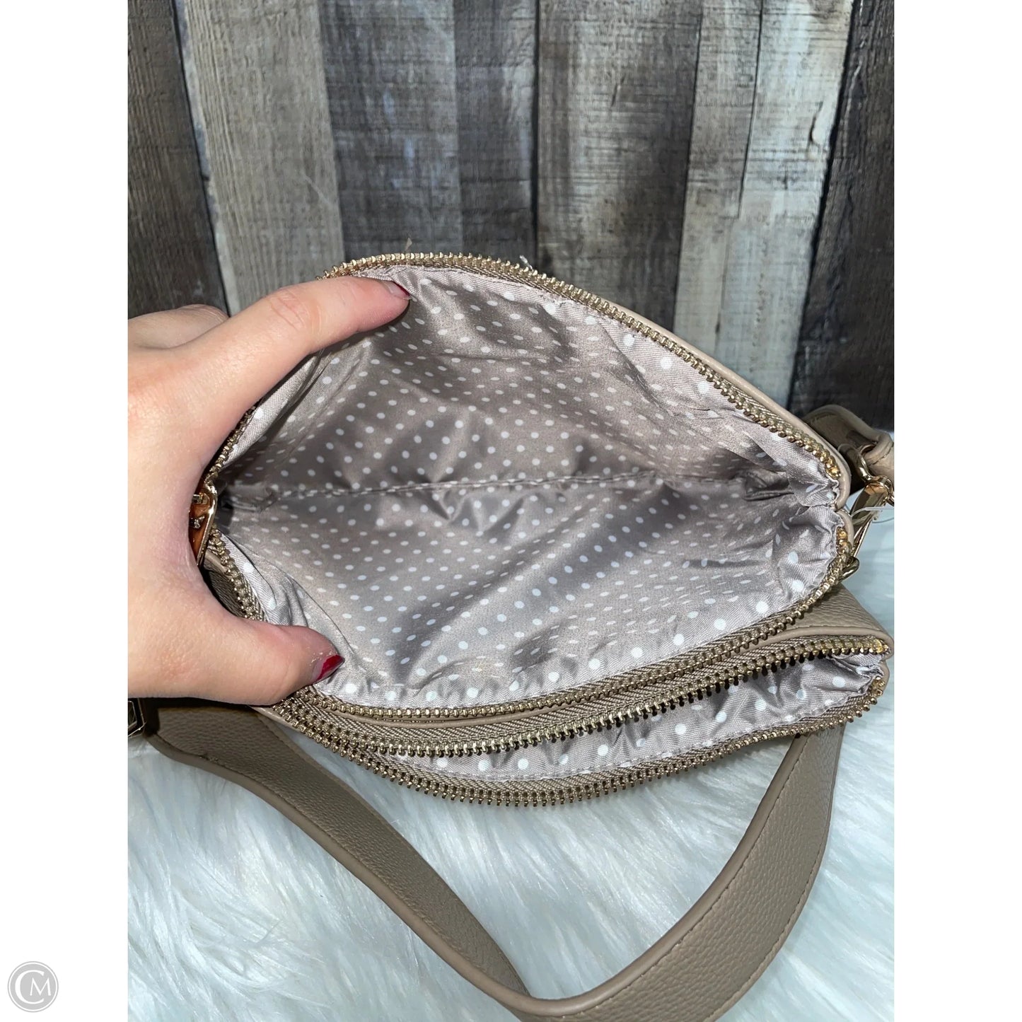 Crossbody By Cme, Size: Small