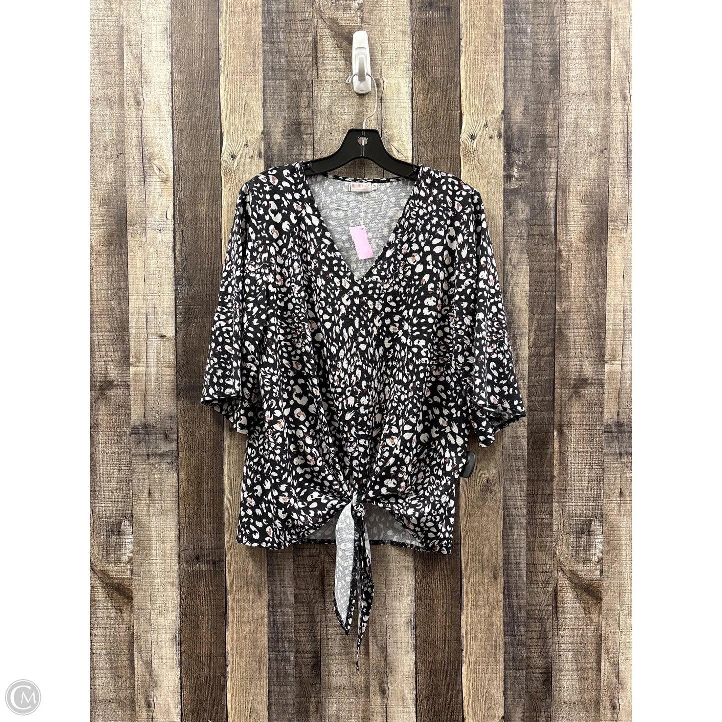 Top Short Sleeve By Cme In Animal Print, Size: M