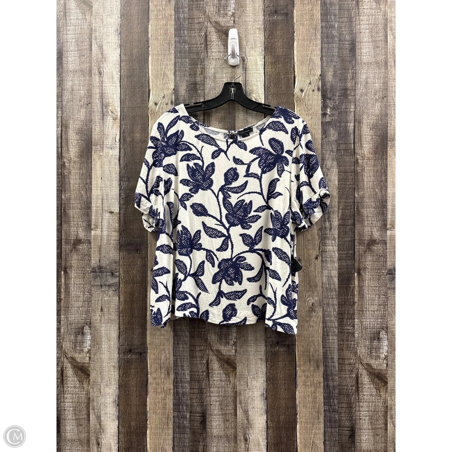 Top Short Sleeve By Halogen In Blue & White, Size: Xl