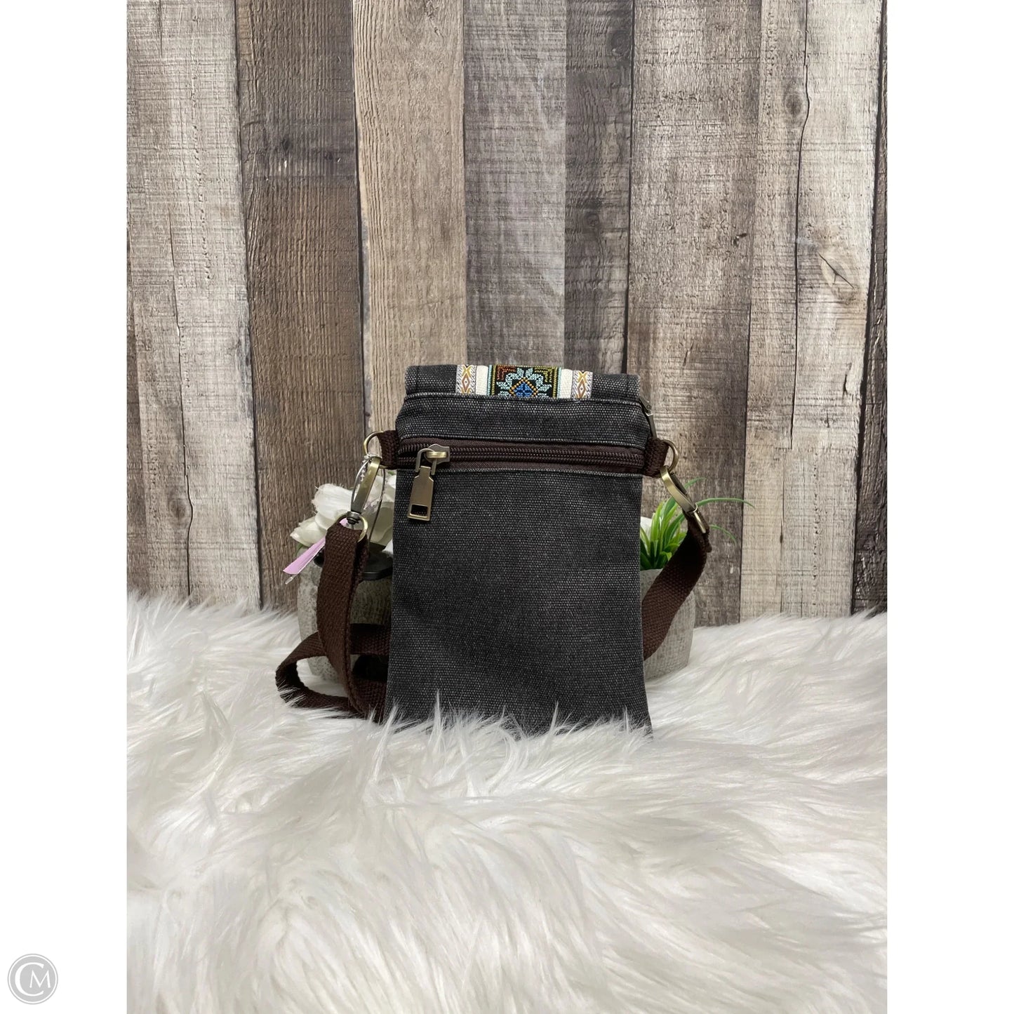 Crossbody By Cmf, Size: Small