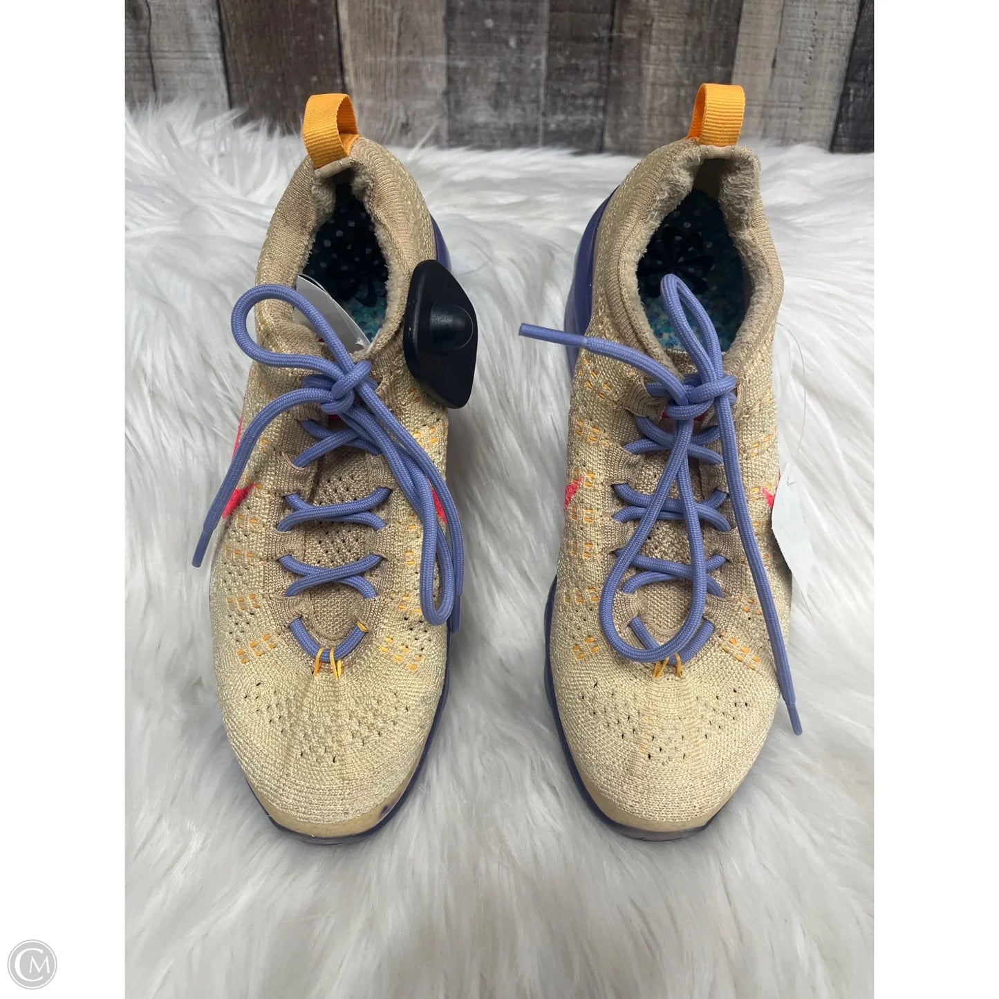 Shoes Athletic By Nike In Cream, Size: 7.5