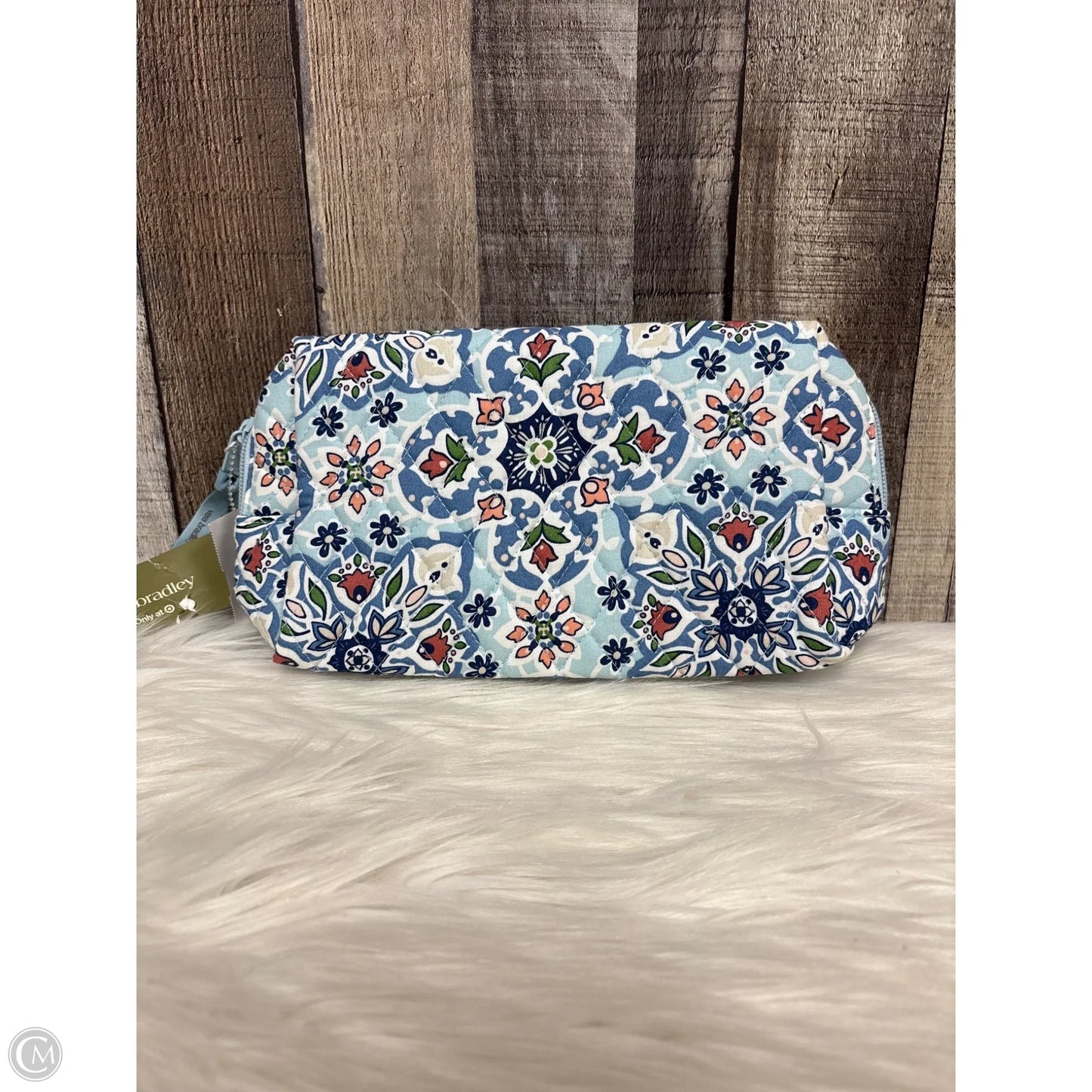 Makeup Bag By Vera Bradley, Size: Medium