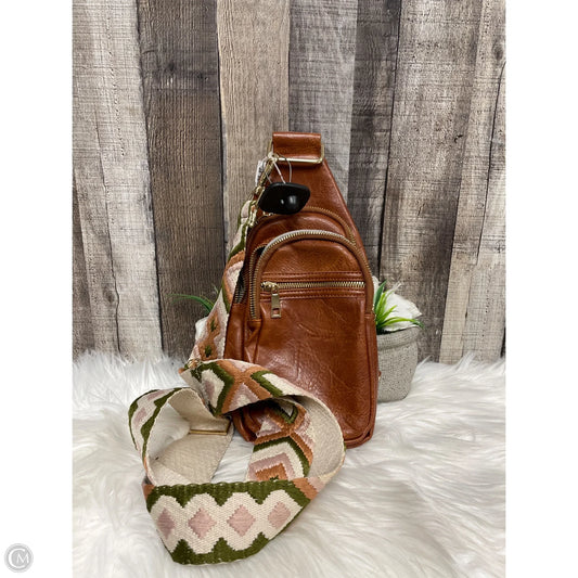 Crossbody By Cmf, Size: Medium