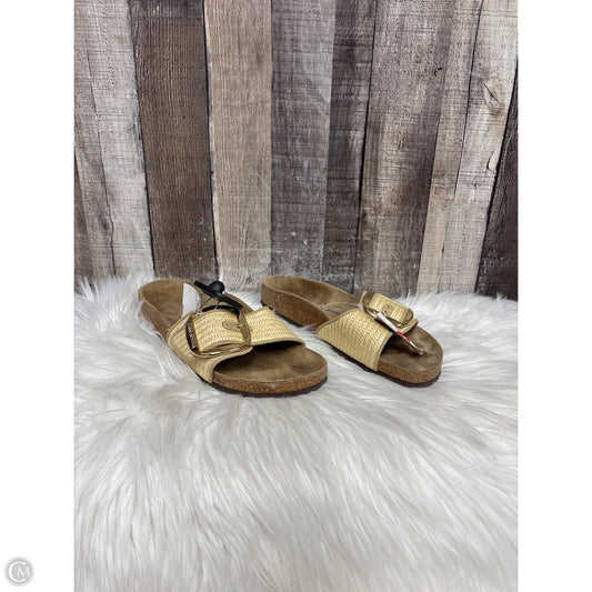 Sandals Flats By Birkenstock In Gold, Size: 8