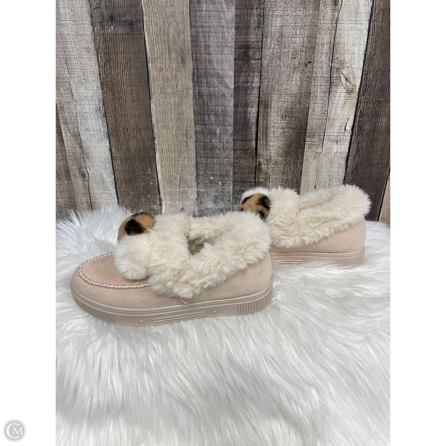 Shoes Flats By Charming Charlie In Beige, Size: 9
