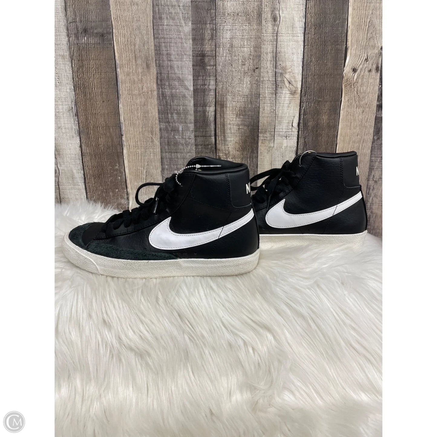 Shoes Athletic By Nike In Black, Size: 8